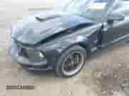 2007 Ford Mustang GT Deluxe z VIN 1ZVHT82H675250977, wystawiony jako IAAI lot #43314696 z przebiegiem 152 490 mil mil oraz . Historia ofert i sprzedaży dostępna na DreamBid. Obrazek 6.