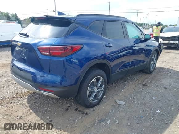 2023 Chevrolet Blazer LT с VIN 3GNKBJR44PS101079, выставлен на аукционе IAAI как лот 43102964 с пробегом 37 496 миль миль и . История ставок и продаж доступна на DreamBid. Изображение 4.