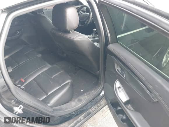 2017 Chevrolet Impala LT z VIN 2G1105S31H9127178, wystawiony jako IAAI lot #43303395 z przebiegiem Nie podano mil oraz . Historia ofert i sprzedaży dostępna na DreamBid. Obrazek 8.