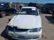 1998 Ford Mustang z VIN 1FAFP4046WF101622, wystawiony jako IAAI lot #43422529 z przebiegiem 31 736 mil mil oraz . Historia ofert i sprzedaży dostępna na DreamBid. Obrazek 12.