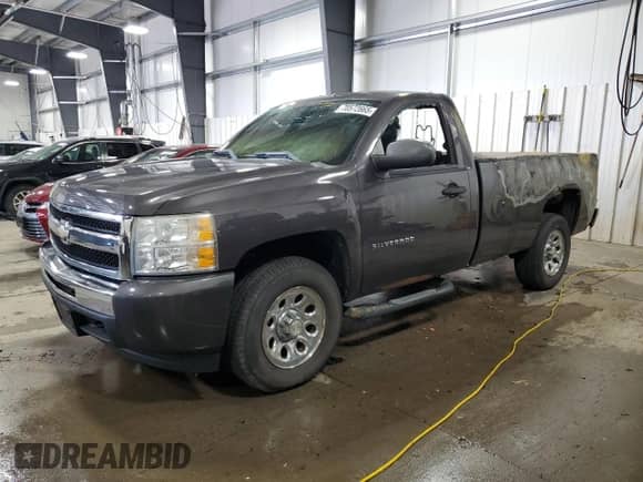 2010 Chevrolet Silverado 1500 Work Truck с VIN 1GCPKPE02AZ201387, выставлен на аукционе Copart как лот 70572665 с пробегом Не указан миль и На запчасти • Non repairable. История ставок и продаж доступна на DreamBid. Изображение 1.