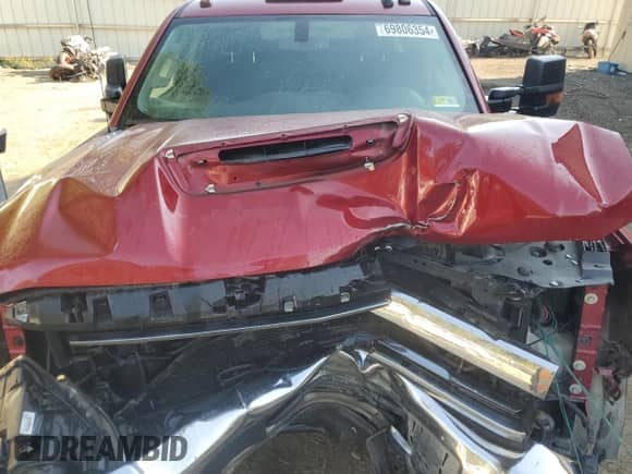 2018 Chevrolet Silverado 2500HD LT with VIN 1GC2KVEY9JZ269660, listed as a Copart auction lot 69806354 with 103,016 mi miles and Non repairable. Bid and sale history available at DreamBid. Image 12.