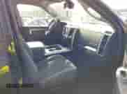 2016 Ram 1500 Lone Star z VIN 3C6RR6LT5GG289010, wystawiony jako IAAI lot #42646244 z przebiegiem 124 745 mil mil oraz . Historia ofert i sprzedaży dostępna na DreamBid. Obrazek 5.