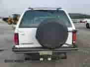 1994 Chevrolet Blazer с VIN 1GNCS13W4R0182822, выставлен на аукционе Copart как лот 64364725 с пробегом 130 925 миль миль и Списание • Salvage title. История ставок и продаж доступна на DreamBid. Изображение 6.