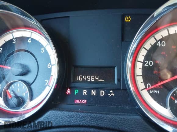2013 Dodge Grand Caravan SXT с VIN 2C4RDGCG5DR795877, выставлен на аукционе IAAI как лот 43506540 с пробегом 164 964 миль миль и . История ставок и продаж доступна на DreamBid. Изображение 7.