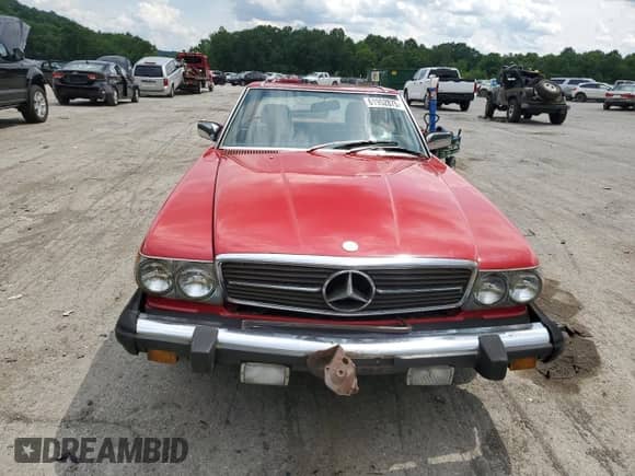 1983 Mercedes-Benz 380 SL with VIN WDBBA45A7DB021001, listed as a Copart auction lot 61952875 with 154,260 mi miles and Clean title. Bid and sale history available at DreamBid. Image 5.