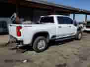 2024 Chevrolet Silverado 2500HD с VIN 2GC1YPEY6R1104367, выставлен на аукционе Copart как лот 51783695 с пробегом 59 283 миль миль и Списание • Salvage title. История ставок и продаж доступна на DreamBid. Изображение 3.