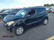 2013 Kia Soul с VIN KNDJT2A58D7584727, выставлен на аукционе IAAI как лот 43456863 с пробегом 47 478 миль миль и . История ставок и продаж доступна на DreamBid. Изображение 18.