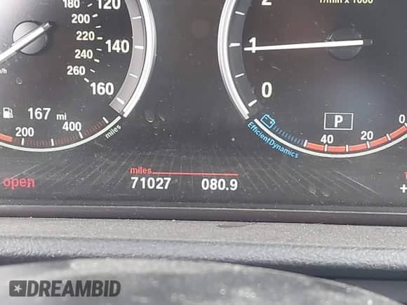 2015 BMW 5 Series 535i Gran Turismo z VIN WBA5M2C5XFD872228, wystawiony jako IAAI lot #42737501 z przebiegiem 71 027 mil mil oraz . Historia ofert i sprzedaży dostępna na DreamBid. Obrazek 15.