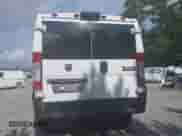 2021 Ram ProMaster Cargo z VIN 3C6LRVAG8ME573390, wystawiony jako IAAI lot #42462562 z przebiegiem 68 754 mil mil oraz . Historia ofert i sprzedaży dostępna na DreamBid. Obrazek 16.