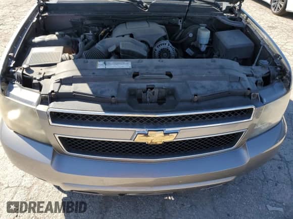 2007 Chevrolet Suburban LTZ with VIN 3GNFK16317G267995, listed as a Copart auction lot 70429295 with 336,888 mi miles and Clean title. Bid and sale history available at DreamBid. Image 12.