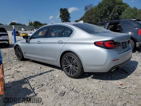 2021 BMW 5 Series 530i with VIN WBA53BH06MCF23153, listed as a Copart auction lot 80670505 with 41,899 mi miles and Salvage title. Bid and sale history available at DreamBid. Image 2.