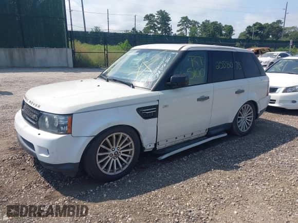 2006 Land Rover Range Rover Sport HSE with VIN SALSF25456A951322, listed as a IAAI auction lot 42991384 with Not provided miles and . Bid and sale history available at DreamBid. Image 2.
