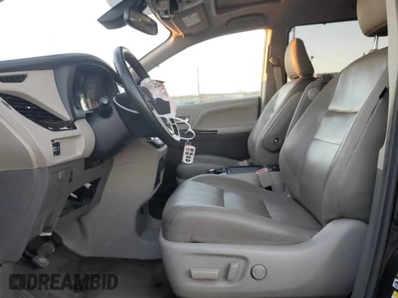 2019 Toyota Sienna XLE Auto Access Seat с VIN 5TDYZ3DC3KS976644, выставлен на аукционе Copart как лот 90898575 с пробегом 141 909 миль миль и Списание • Salvage title. История ставок и продаж доступна на DreamBid. Изображение 7.