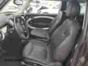 2013 MINI Hardtop с VIN WMWSU3C58DT685551, выставлен на аукционе Copart как лот 56548975 с пробегом Не указан миль и Списание • Salvage title. История ставок и продаж доступна на DreamBid. Изображение 7.