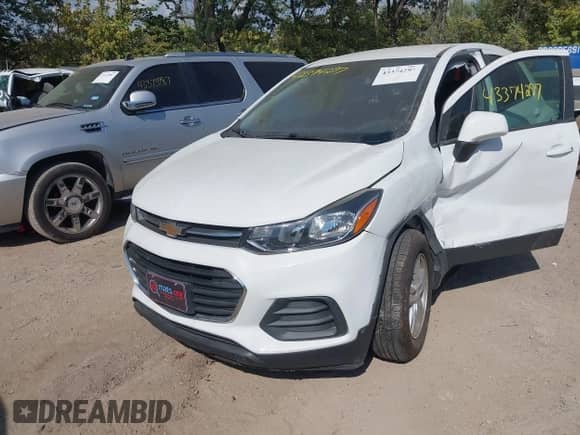 2020 Chevrolet Trax LS с VIN KL7CJKSB3LB322528, выставлен на аукционе IAAI как лот 43374297 с пробегом 31 526 миль миль и . История ставок и продаж доступна на DreamBid. Изображение 17.