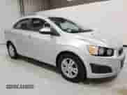 2015 Chevrolet Sonic LT с VIN 1G1JC5SHXF4113184, выставлен на аукционе Copart как лот 81031675 с пробегом 124 115 миль миль и Чистый • Clean title. История ставок и продаж доступна на DreamBid. Изображение 4.