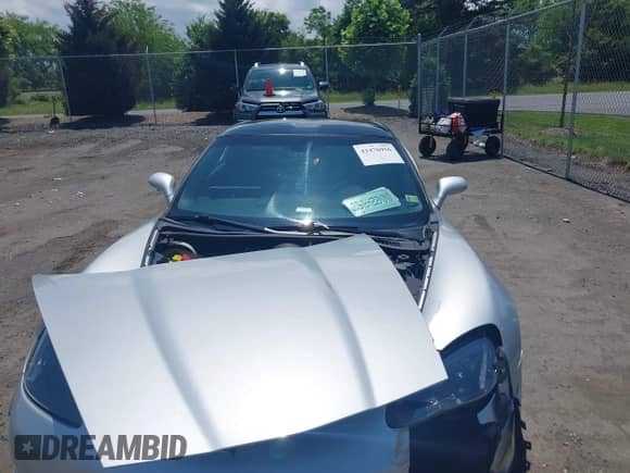 2012 Chevrolet Corvette 1LT z VIN 1G1YA2DW0C5103879, wystawiony jako IAAI lot #42476956 z przebiegiem 79 743 mil mil oraz . Historia ofert i sprzedaży dostępna na DreamBid. Obrazek 12.