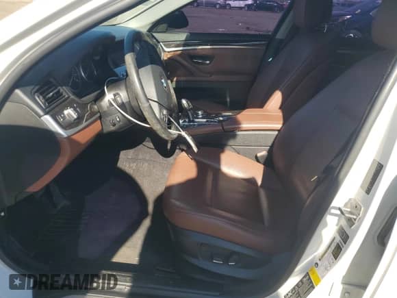 2013 BMW 5 Series 528i xDrive с VIN WBAXH5C53DDW16010, выставлен на аукционе Copart как лот 84803205 с пробегом 102 294 миль миль и Чистый • Clean title. История ставок и продаж доступна на DreamBid. Изображение 7.