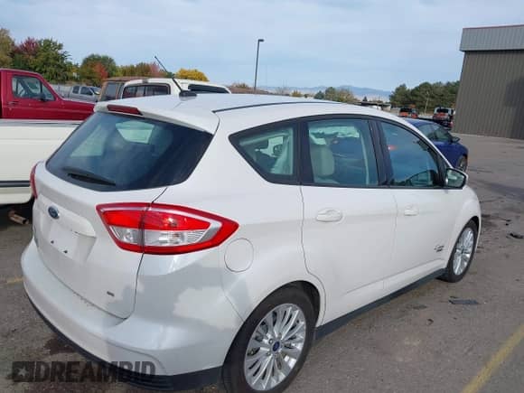 2017 Ford C-Max SE с VIN 1FADP5EU7HL103695, выставлен на аукционе IAAI как лот 43548752 с пробегом 73 743 миль миль и . История ставок и продаж доступна на DreamBid. Изображение 4.