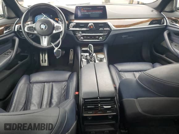 2019 BMW 5 Series 540i xDrive z VIN WBAJE7C57KWW16703, wystawiony jako Copart lot #69244285 z przebiegiem 29 239 mil mil oraz Szkoda całkowita • Salvage title. Historia ofert i sprzedaży dostępna na DreamBid. Obrazek 8.