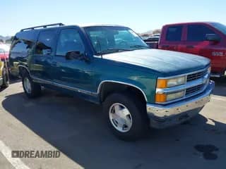 1997 Chevrolet Suburban с VIN 3GNFK16R5VG173846, выставлен на аукционе IAAI как лот 43364308 с пробегом 182 905 миль миль и . История ставок и продаж доступна на DreamBid. Изображение 1.
