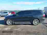 2011 Dodge Durango Crew z VIN 1D4RE4GG5BC599694, wystawiony jako IAAI lot #43531802 z przebiegiem 146 445 mil mil oraz . Historia ofert i sprzedaży dostępna na DreamBid. Obrazek 14.