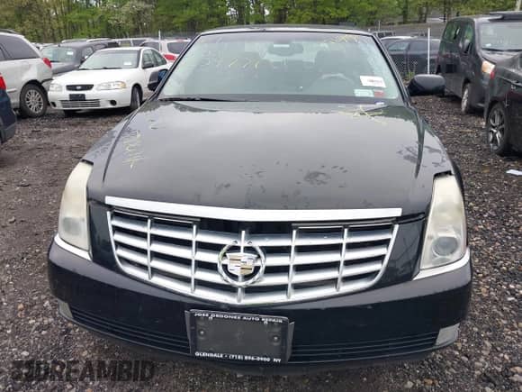 2006 Cadillac DTS Professional with VIN 1GEEH96Y06U550906, listed as a IAAI auction lot 42263989 with Not provided miles and . Bid and sale history available at DreamBid. Image 11.