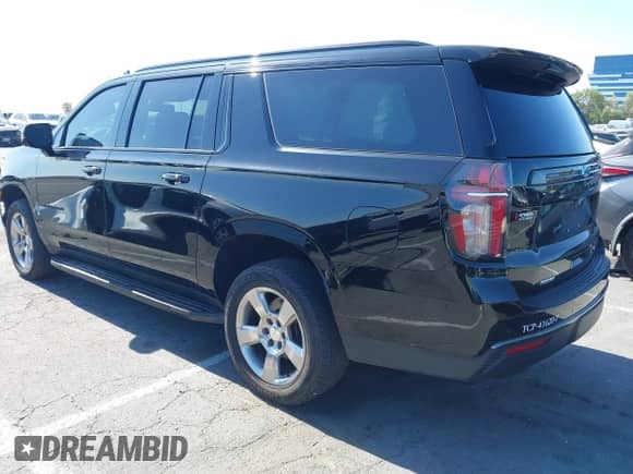 2022 Chevrolet Suburban RST с VIN 1GNSKEKT1NR259999, выставлен на аукционе IAAI как лот 42651081 с пробегом 150 957 миль миль и . История ставок и продаж доступна на DreamBid. Изображение 3.