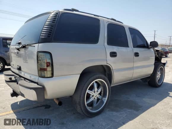 2006 Chevrolet Tahoe LS z VIN 1GNEC13Z66J164344, wystawiony jako Copart lot #68510955 z przebiegiem 257 056 mil mil oraz Szkoda całkowita • Salvage title. Historia ofert i sprzedaży dostępna na DreamBid. Obrazek 3.
