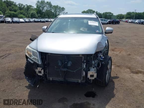 2013 Nissan Pathfinder SL with VIN 5N1AR2MM3DC660634, listed as a IAAI auction lot 42568044 with 123,537 mi miles and . Bid and sale history available at DreamBid. Image 17.