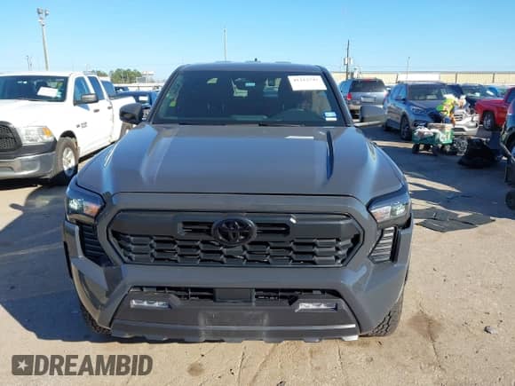 2024 Toyota Tacoma SR5 with VIN 3TYLB5JN0RT029530, listed as a IAAI auction lot 41213742 with 5,370 mi miles and . Bid and sale history available at DreamBid. Image 12.