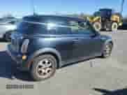 2005 MINI Hardtop with VIN WMWRC33425TC57990, listed as a Copart auction lot 86117205 with Not provided miles and Clean title. Bid and sale history available at DreamBid. Image 3.