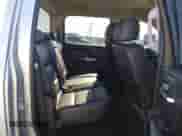 2015 Chevrolet Silverado 2500HD LT z VIN 1GC1KVE83FF653342, wystawiony jako IAAI lot #41970275 z przebiegiem 130 535 mil mil oraz . Historia ofert i sprzedaży dostępna na DreamBid. Obrazek 8.