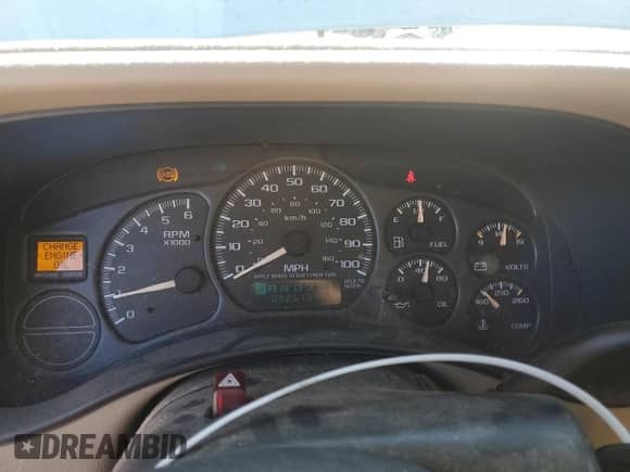 2002 Chevrolet Silverado 1500 LS with VIN 1GCEC14V22Z152918, listed as a Copart auction lot 86833874 with 82,617 mi miles and Salvage title. Bid and sale history available at DreamBid. Image 9.