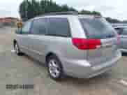 2005 Toyota Sienna XLE z VIN 5TDZA22C25S266616, wystawiony jako IAAI lot #42740146 z przebiegiem 174 213 mil mil oraz . Historia ofert i sprzedaży dostępna na DreamBid. Obrazek 3.