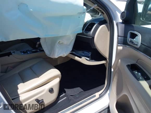 2020 Jeep Grand Cherokee Limited X with VIN 1C4RJFBG5LC388055, listed as a IAAI auction lot 42120852 with 12,300 mi miles and . Bid and sale history available at DreamBid. Image 5.
