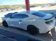 2023 Chevrolet Camaro 1SS с VIN 1G1FF1R79P0160976, выставлен на аукционе IAAI как лот 42264778 с пробегом 22 527 миль миль и . История ставок и продаж доступна на DreamBid. Изображение 15.