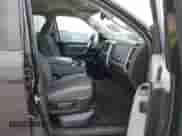 2016 Ram 1500 Big Horn z VIN 1C6RR6LG3GS155446, wystawiony jako IAAI lot #41623506 z przebiegiem 128 393 mil mil oraz . Historia ofert i sprzedaży dostępna na DreamBid. Obrazek 5.