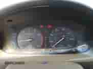 1996 Honda Accord EX z VIN 1HGCE6679TA018230, wystawiony jako Copart lot #52047755 z przebiegiem 213 913 mil mil oraz Czysty tytuł • Clean title. Historia ofert i sprzedaży dostępna na DreamBid. Obrazek 9.