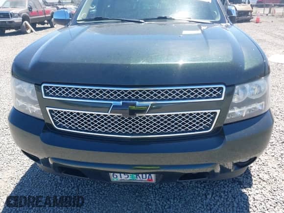 2013 Chevrolet Avalanche LTZ z VIN 3GNTKGE73DG293245, wystawiony jako IAAI lot #42721486 z przebiegiem 194 989 mil mil oraz . Historia ofert i sprzedaży dostępna na DreamBid. Obrazek 12.