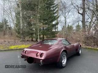 1977 Chevrolet Corvette с VIN 1Z37L7S406085, выставлен на аукционе Copart как лот 47113155 с пробегом 78 353 миль миль и Чистый • Clean title. История ставок и продаж доступна на DreamBid. Изображение 4.