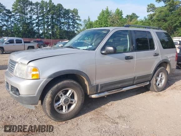 2003 Ford Explorer XLT with VIN 1FMZU63K93ZB31385, listed as a IAAI auction lot 42531448 with 153,983 mi miles and . Bid and sale history available at DreamBid. Image 2.