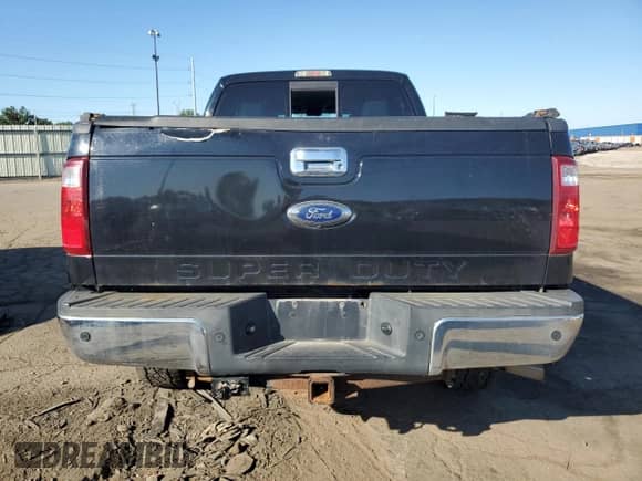 2016 Ford F-250 Lariat z VIN 1FT7W2BT7GEA97257, wystawiony jako Copart lot #69936705 z przebiegiem 136 985 mil mil oraz Szkoda całkowita • Salvage title. Historia ofert i sprzedaży dostępna na DreamBid. Obrazek 6.