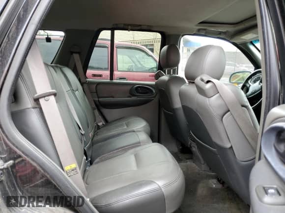 2002 Chevrolet TrailBlazer LS with VIN 1GNDT13S922463670, listed as a Copart auction lot 51736525 with 173,699 mi miles and Salvage title. Bid and sale history available at DreamBid. Image 11.