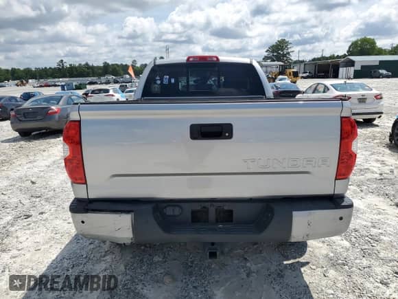 2019 Toyota Tundra Limited z VIN 5TFSY5F11KX250789, wystawiony jako Copart lot #59864285 z przebiegiem 73 916 mil mil oraz Szkoda całkowita • Salvage title. Historia ofert i sprzedaży dostępna na DreamBid. Obrazek 6.