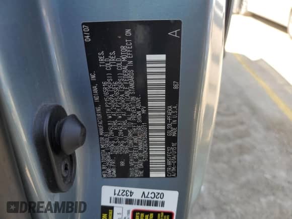 2007 Toyota Sienna CE with VIN 5TDZK23C47S060311, listed as a Copart auction lot 84022995 with 272,629 mi miles and Salvage title. Bid and sale history available at DreamBid. Image 13.