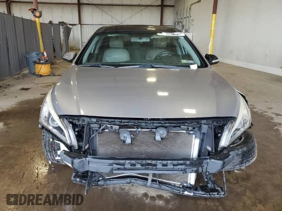 2016 Hyundai Sonata Limited с VIN 5NPE34AFXGH427741, выставлен на аукционе Copart как лот 63671775 с пробегом Не указан миль и Чистый • Clean title. История ставок и продаж доступна на DreamBid. Изображение 5.