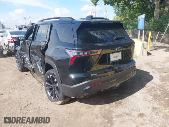 2026 Chevrolet Equinox FWD RS z VIN 3GNAXLEG8TL187025, wystawiony jako IAAI lot #42857668 z przebiegiem 99 mil mil oraz . Historia ofert i sprzedaży dostępna na DreamBid. Obrazek 3.