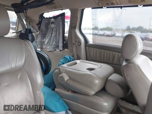 2004 Toyota Sienna XLE z VIN 5TDZA22C04S101369, wystawiony jako IAAI lot #43247039 z przebiegiem 256 193 mil mil oraz . Historia ofert i sprzedaży dostępna na DreamBid. Obrazek 8.